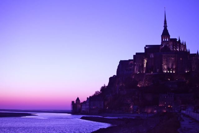 Mont Saint Michel - Esperamos 3 horas até a hora que eles acendem as luzes do castelo
