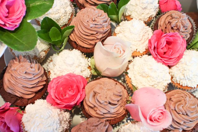 Cupcakes e flores comestíveis 