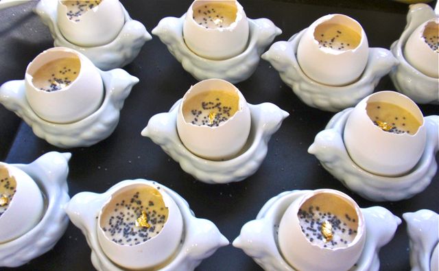 Ovos Arpege com folhinha de ouro